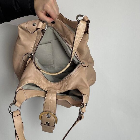 Coach Soho Vintage Y2K Beige Cream Genuine Leather Hobo Shoulder Bag